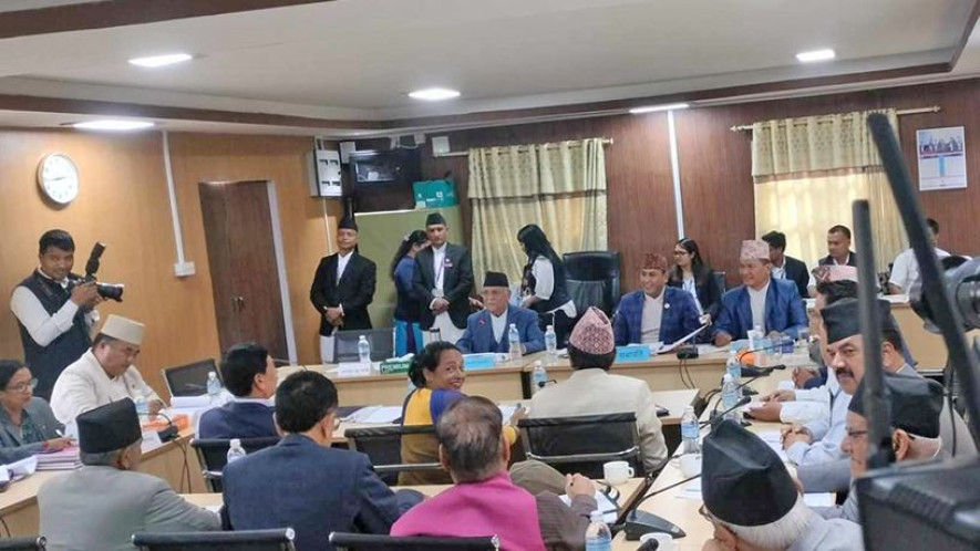 प्रधानमन्त्री ओली राज्य व्यवस्था समितिको बैठकमा
